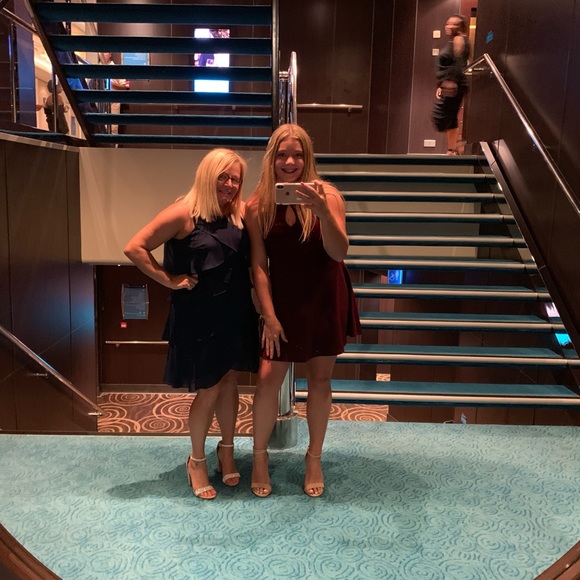 Meet your Posher, Jenny - Picture 6 of 8